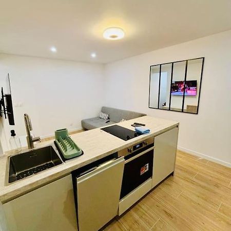 Joli Appartement Renove Incluant Parking A 10 Min De Paris Nanterre Kültér fotó