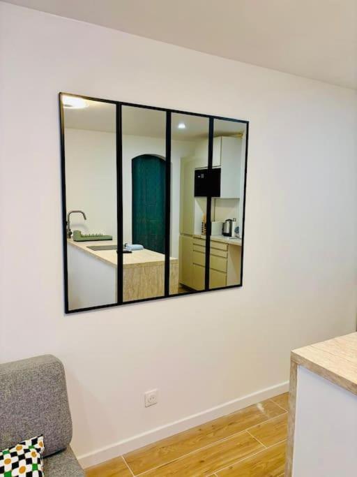 Joli Appartement Renove Incluant Parking A 10 Min De Paris Nanterre Kültér fotó